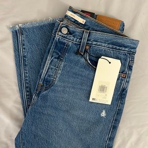 NWT LEVIS WEDGIE JEANS